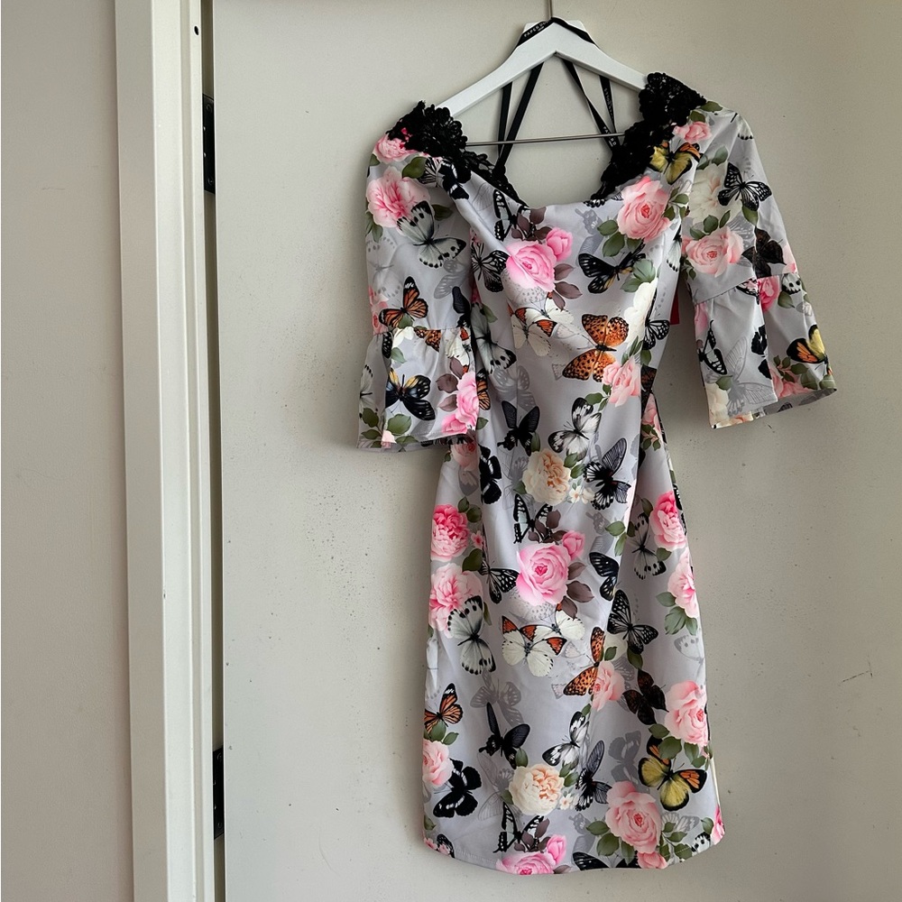 Paperdolls London Floral Lace Dress NWT